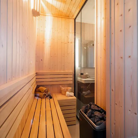 Luxury 3bed Penthouse By Ski Slope - *