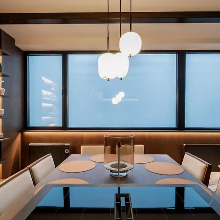 Luxury 3bed Penthouse By Ski Slope - *